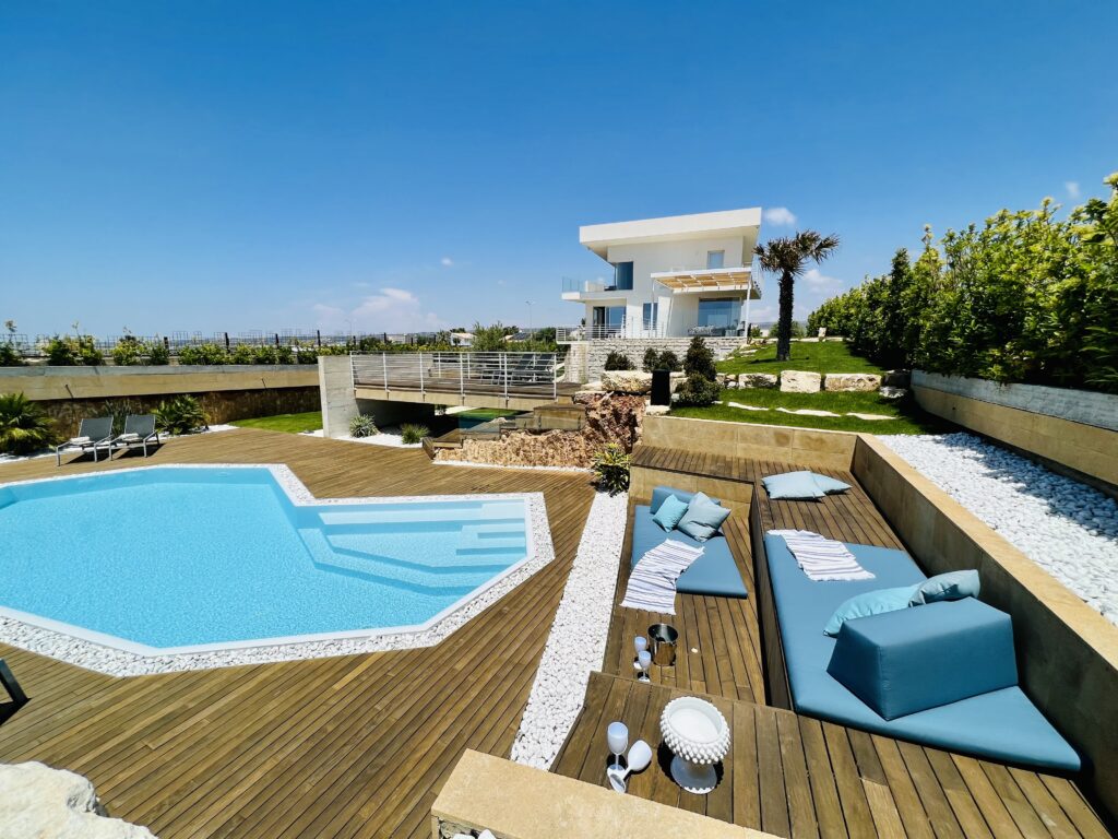 Villa Dafni | heated pool